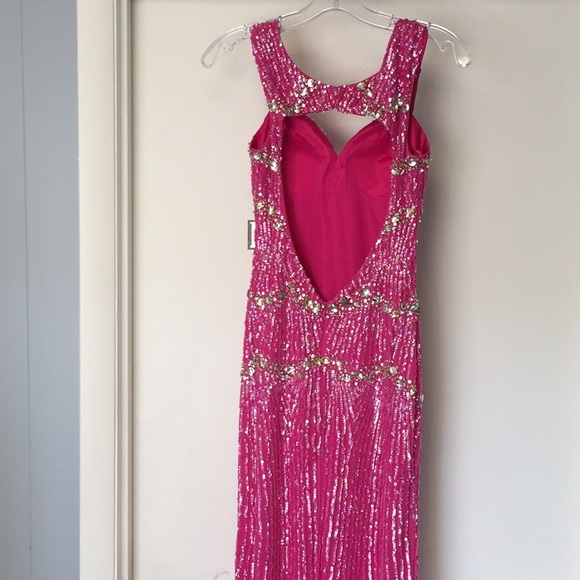 Vienna Sequin Gown - Picture 4 of 4